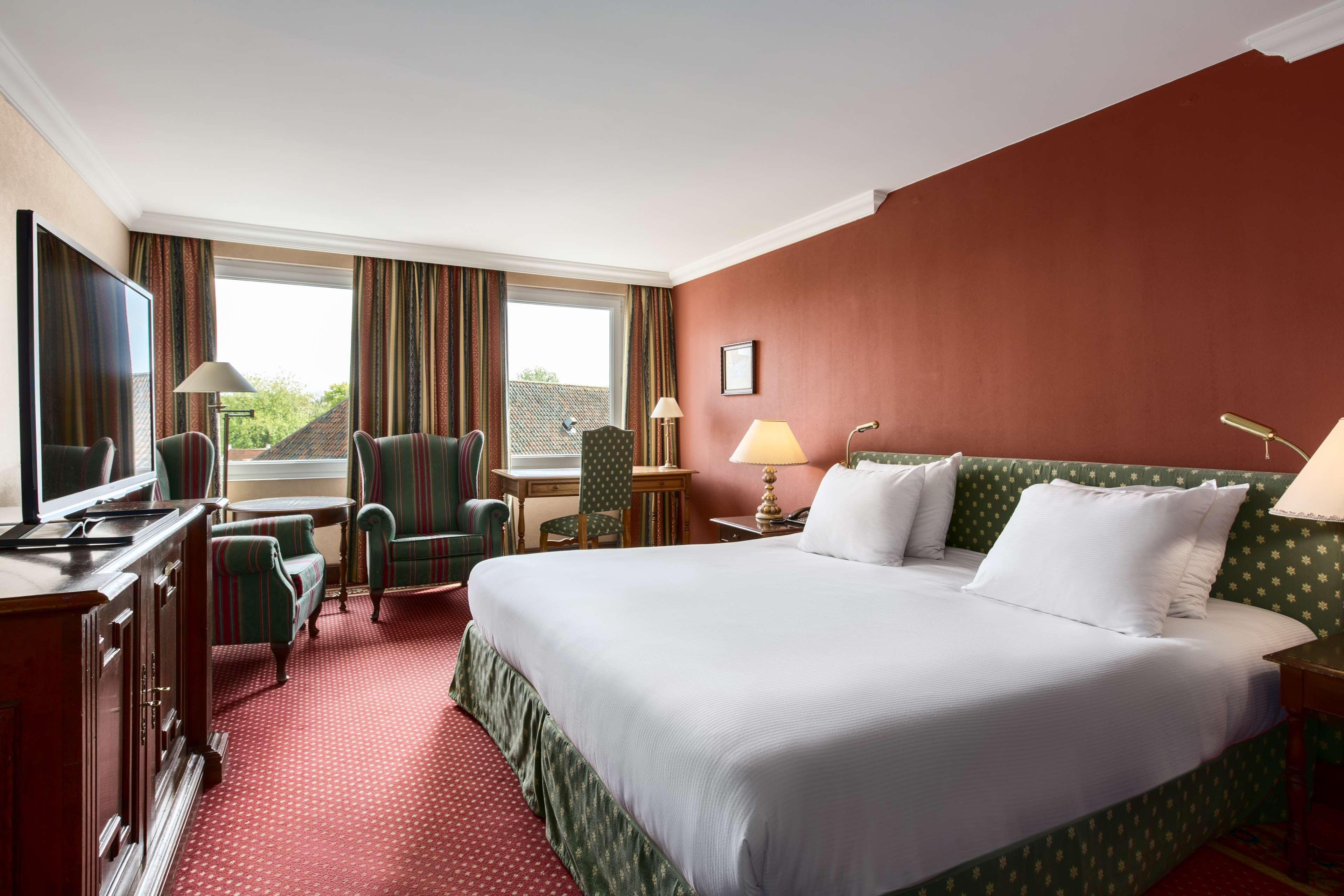 Hotel Nh 4*