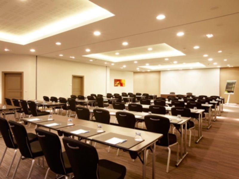 Hotel Nh 4*